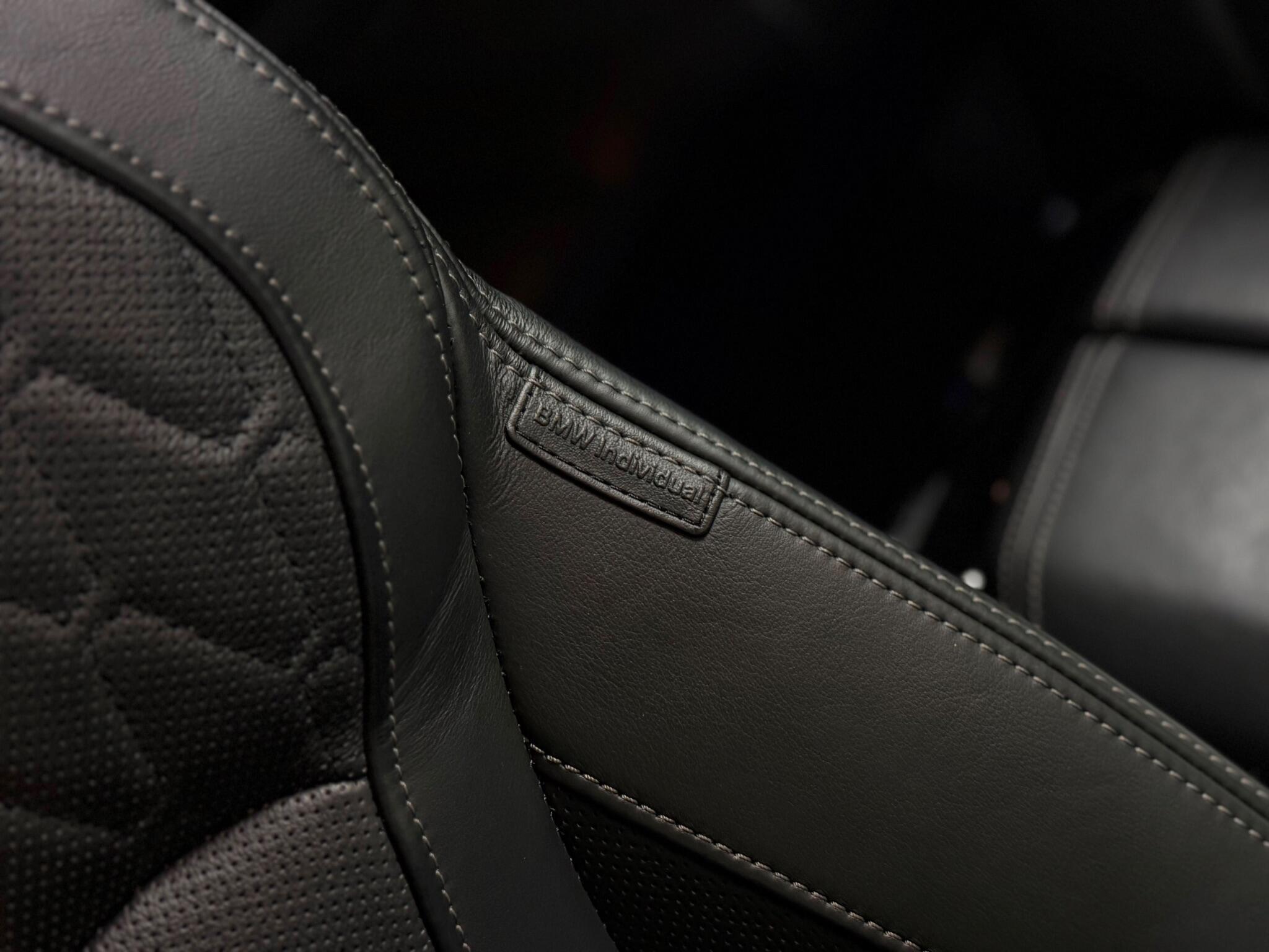 BMW X5 — image 35 of 47