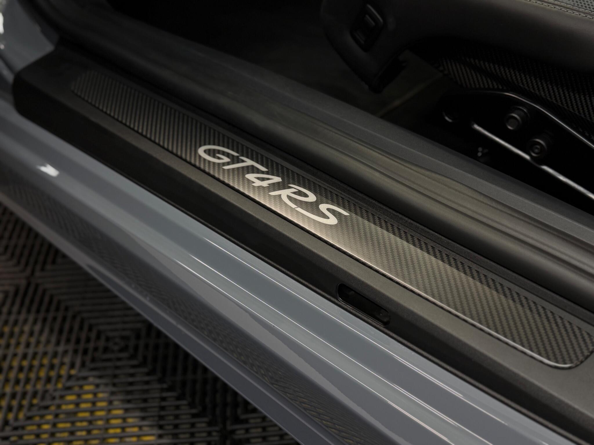 Porsche 718 Cayman — image 48 of 48