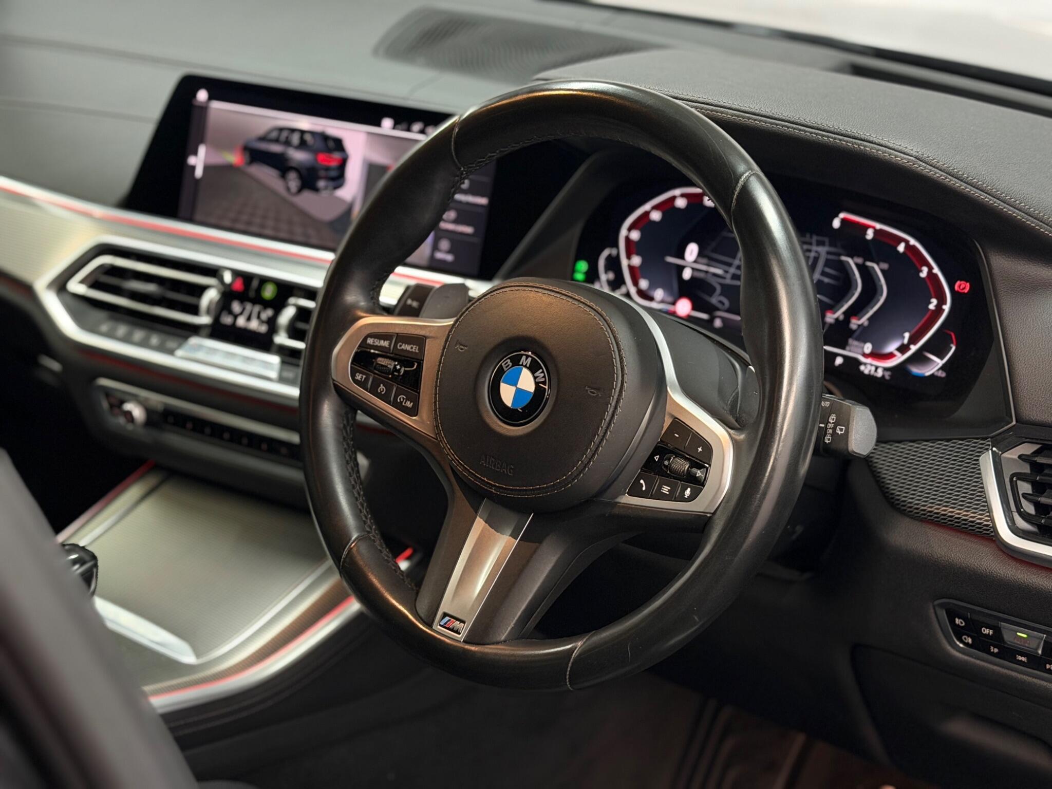 BMW X5 — image 25 of 39
