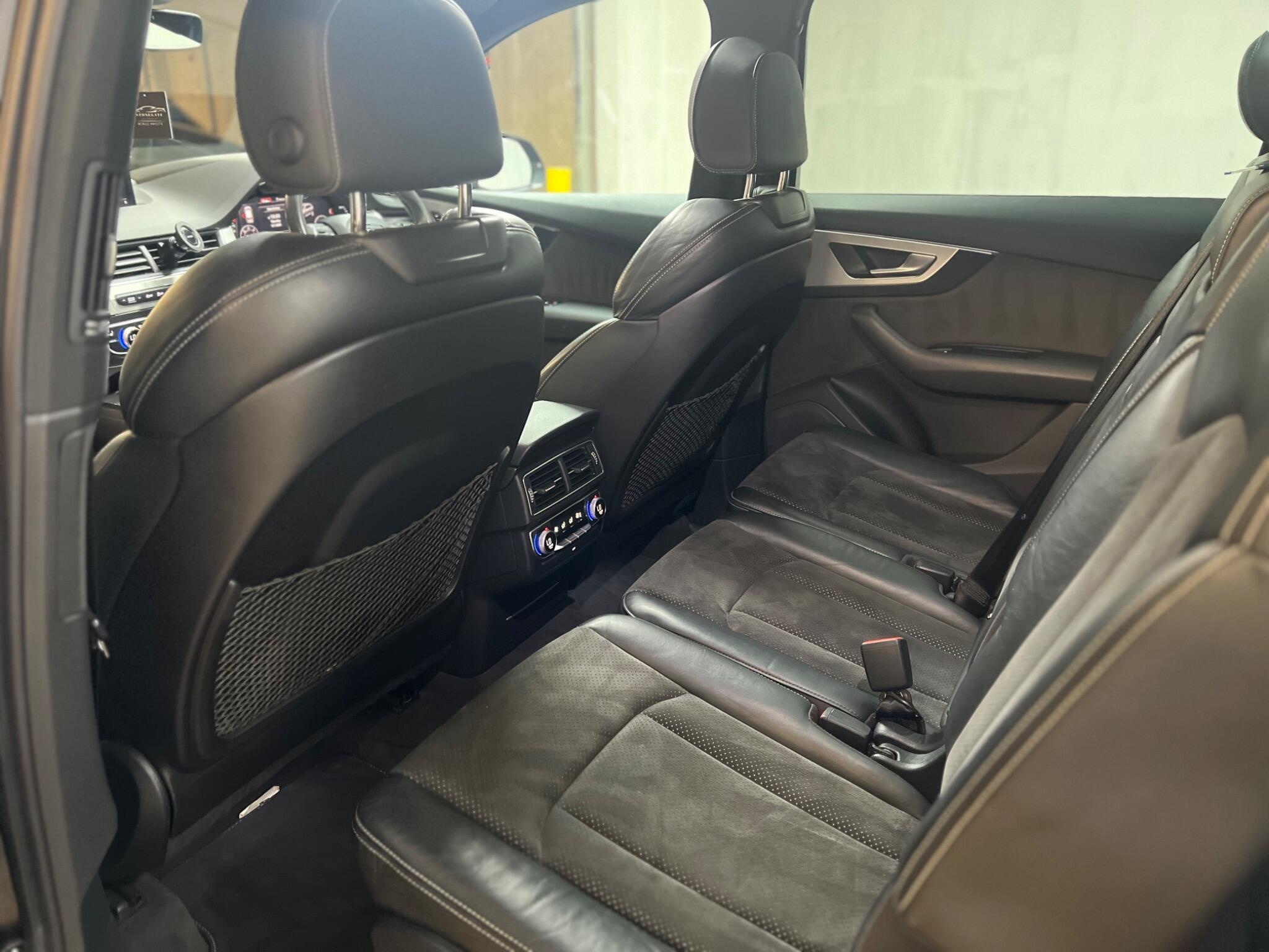 Audi Q7 — image 18 of 39