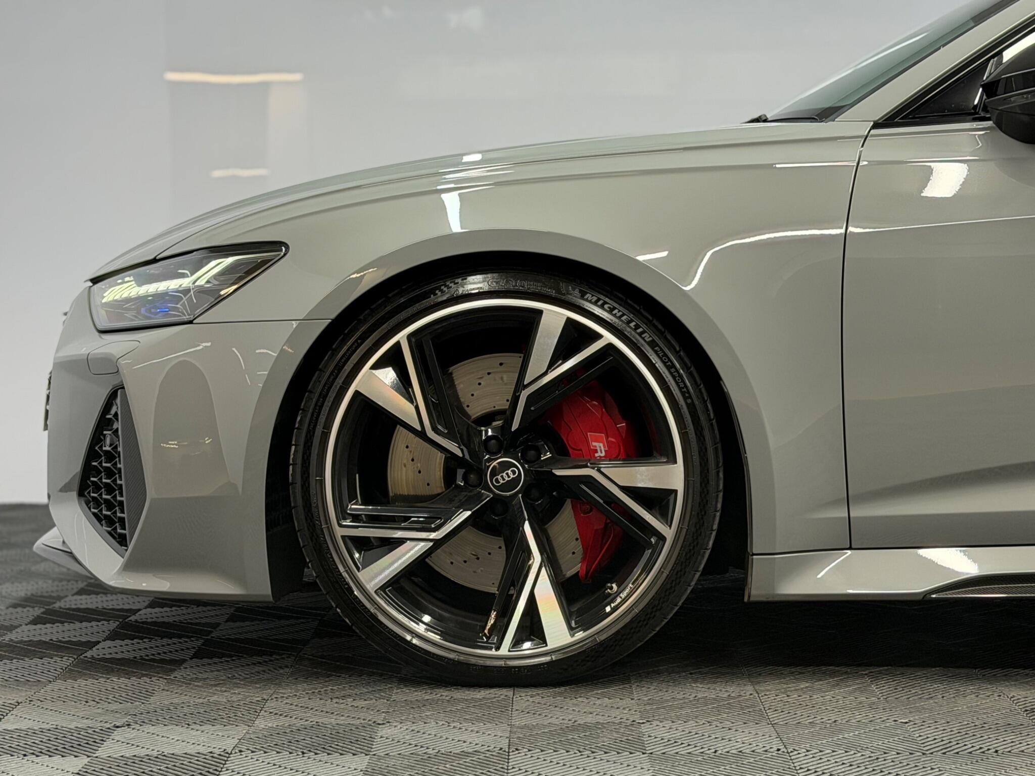 Audi RS6 Avant — image 10 of 51