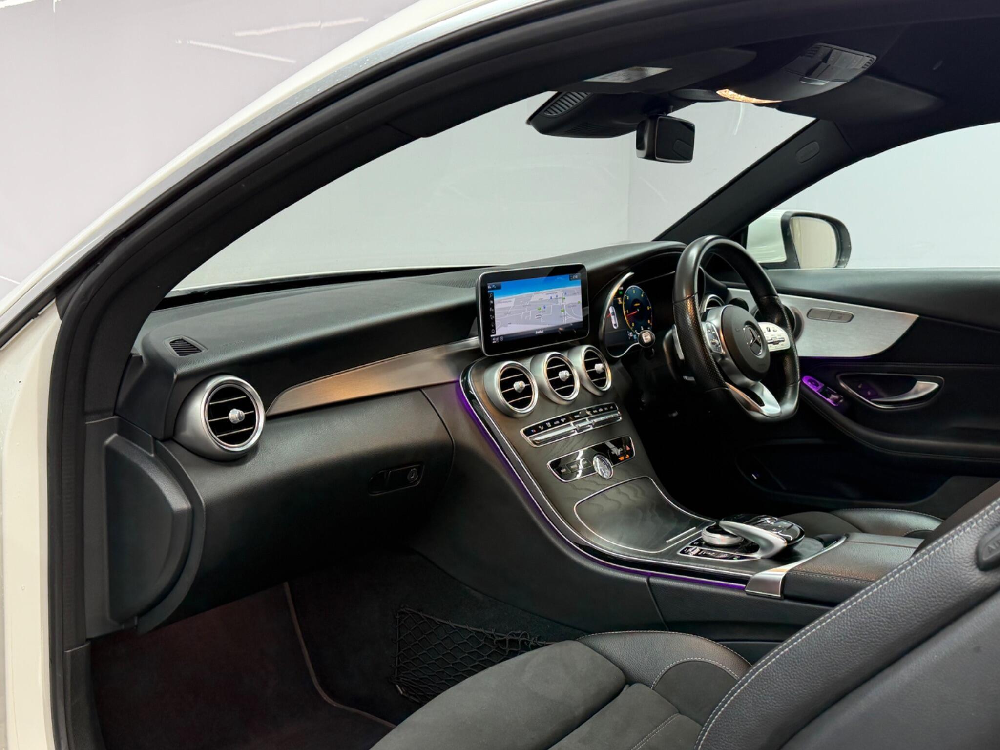 Mercedes-Benz C Class — image 17 of 25