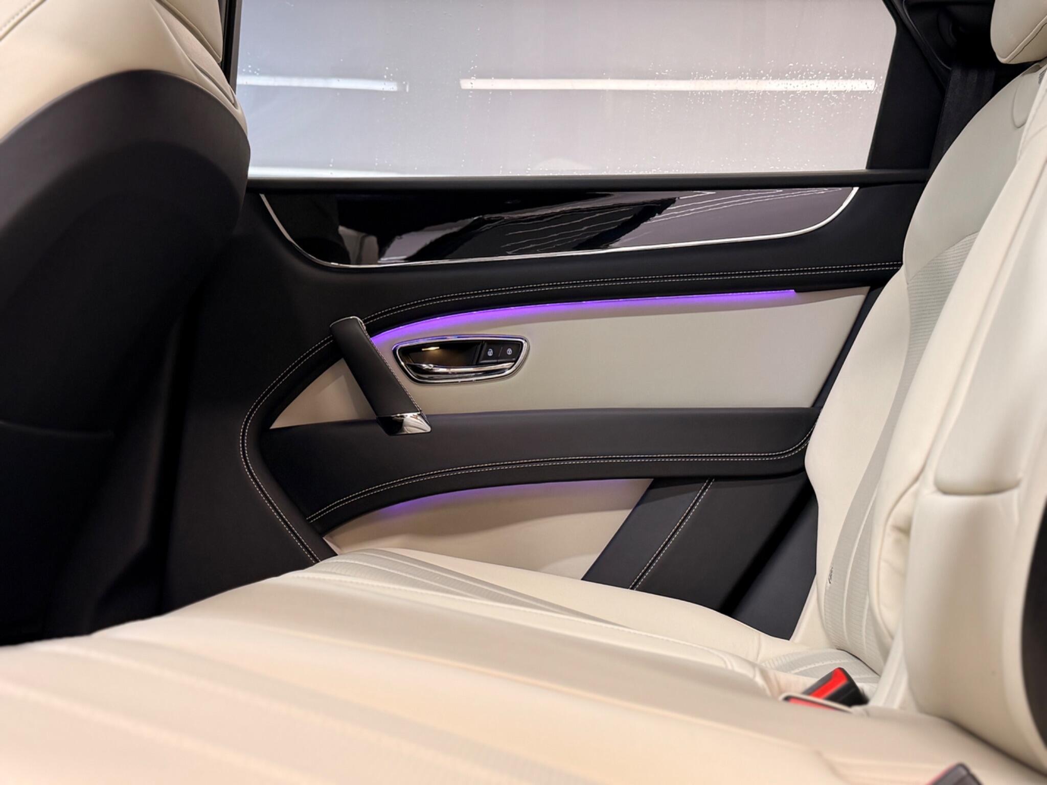 Bentley Bentayga — image 53 of 54