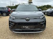 2025 Volkswagen Tayron - Image 5