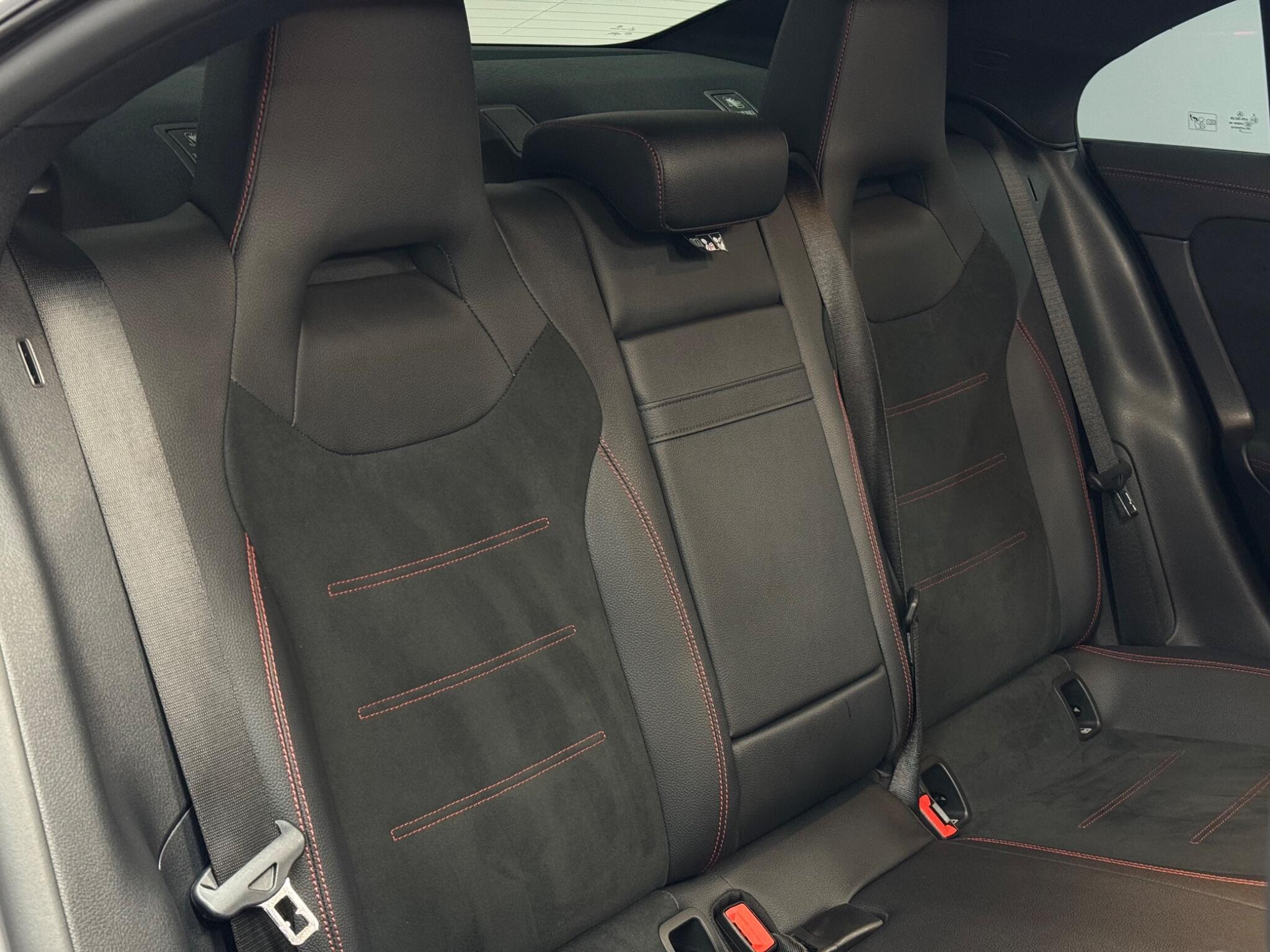 Mercedes-Benz CLA — image 22 of 49