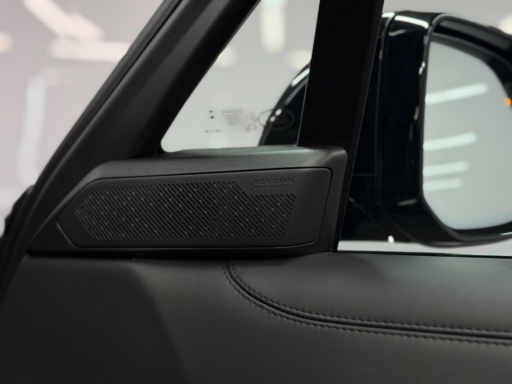 Land Rover Range Rover — image 33 of 41