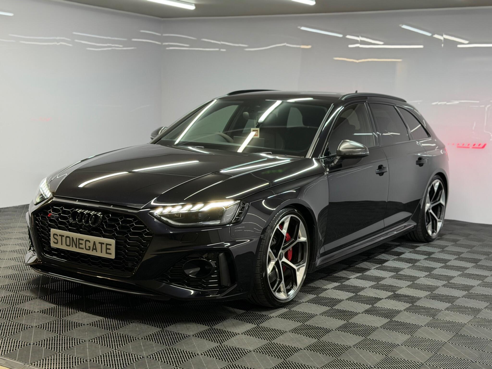 Audi RS4 Avant — image 6 of 41