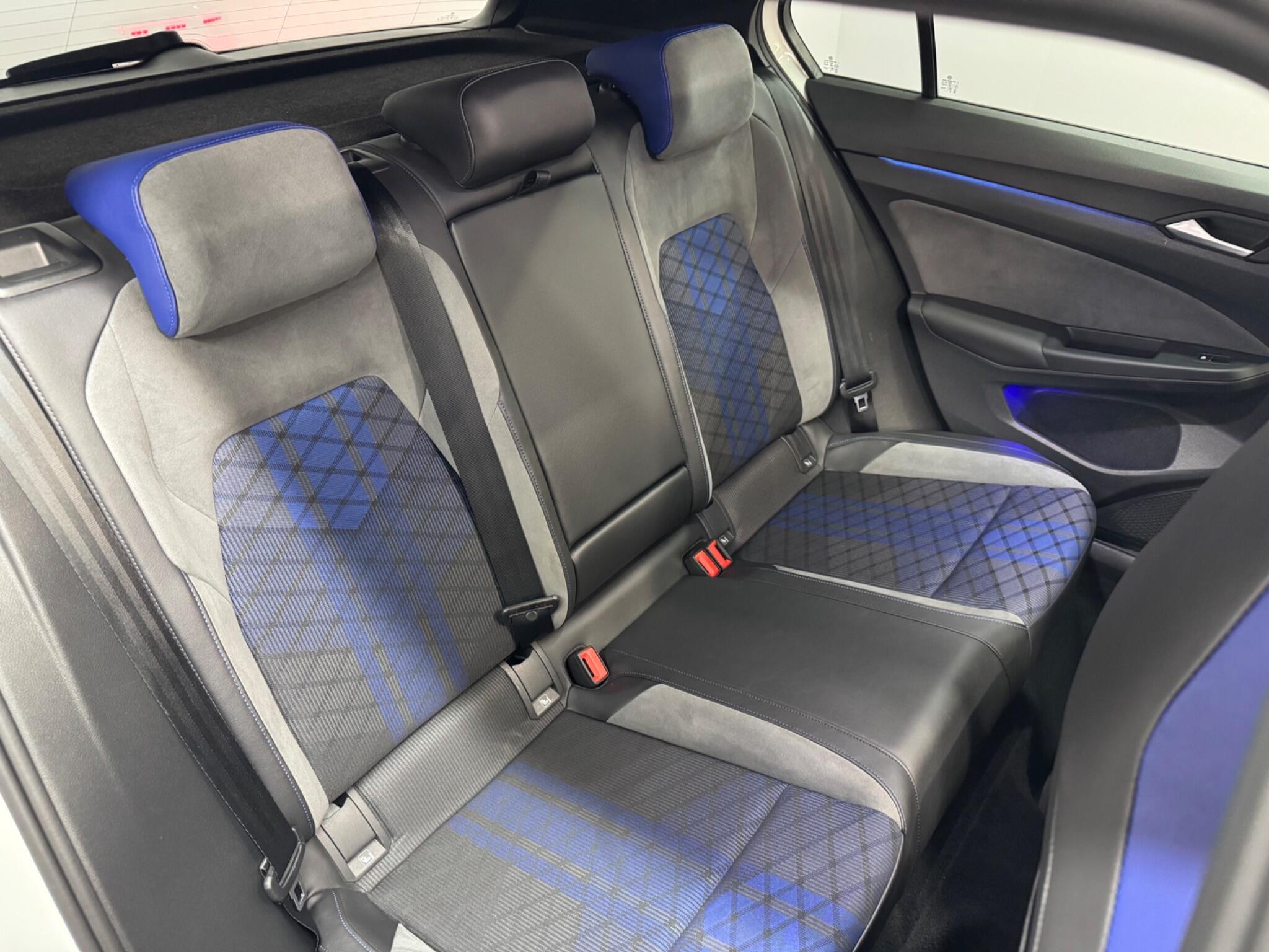 Volkswagen Golf — image 7 of 43