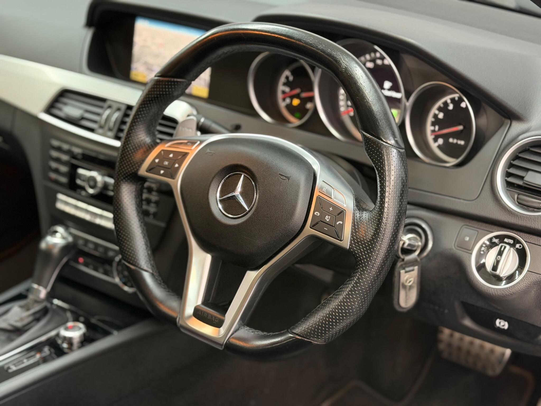 Mercedes-Benz C Class — image 23 of 32
