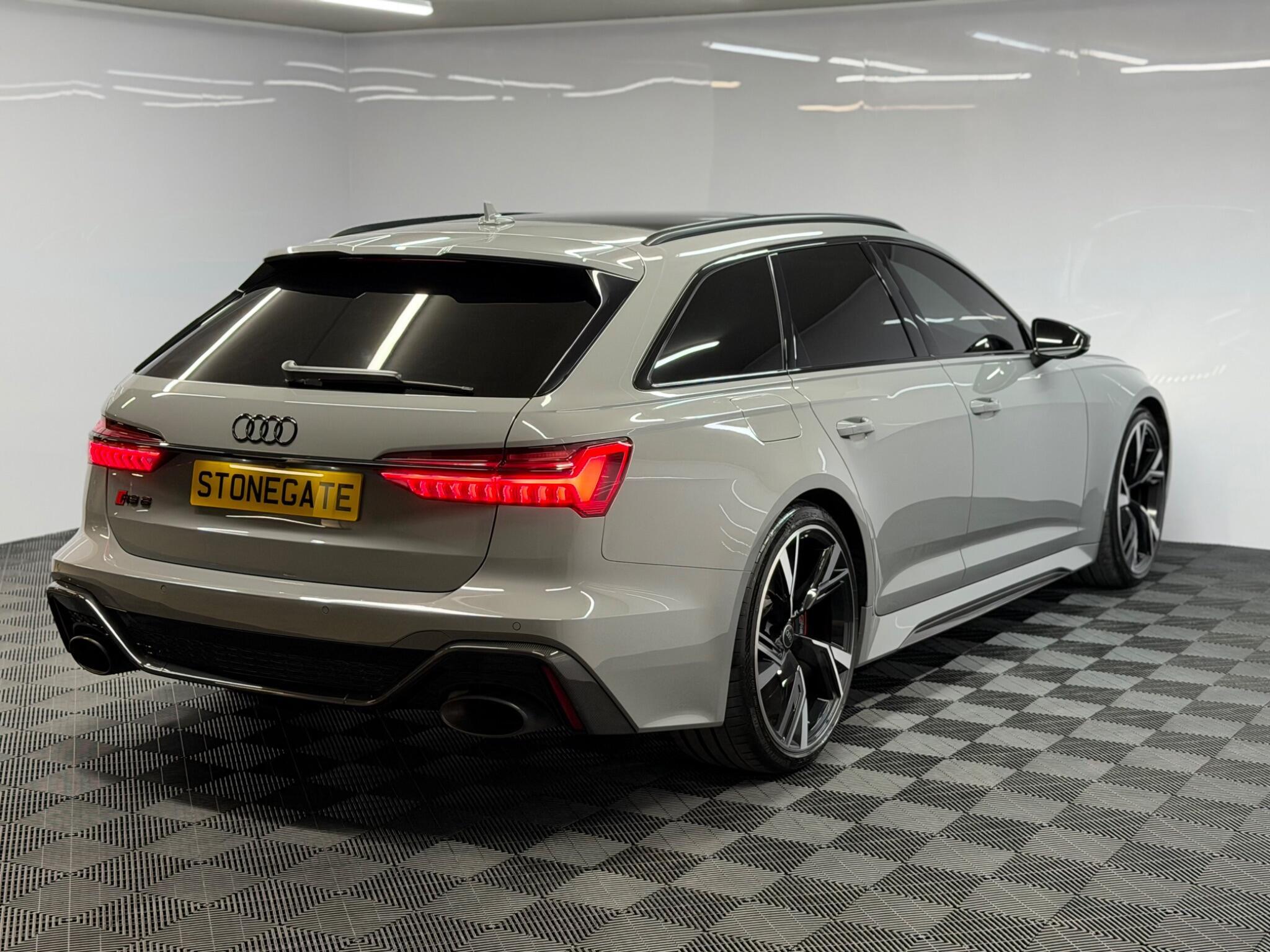 Audi RS6 Avant — image 8 of 51
