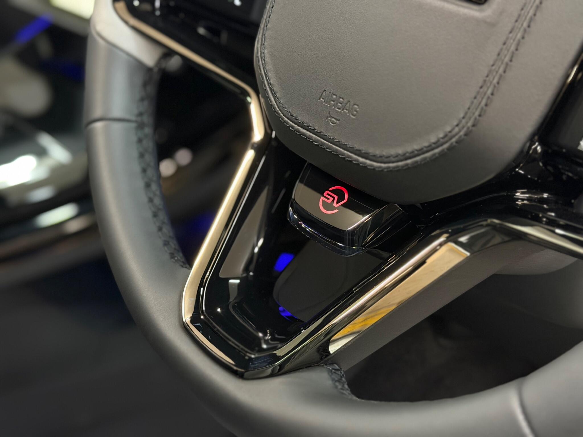 Land Rover Range Rover Sport — image 24 of 42