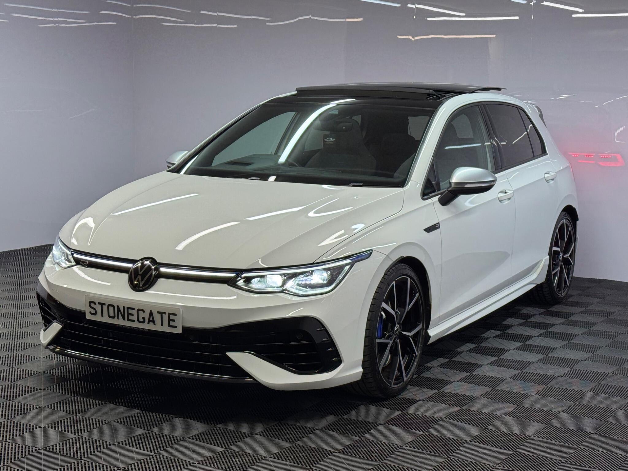 Volkswagen Golf — image 10 of 43