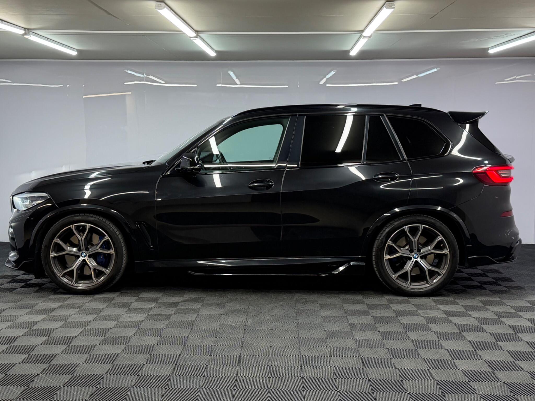 BMW X5 — image 7 of 39