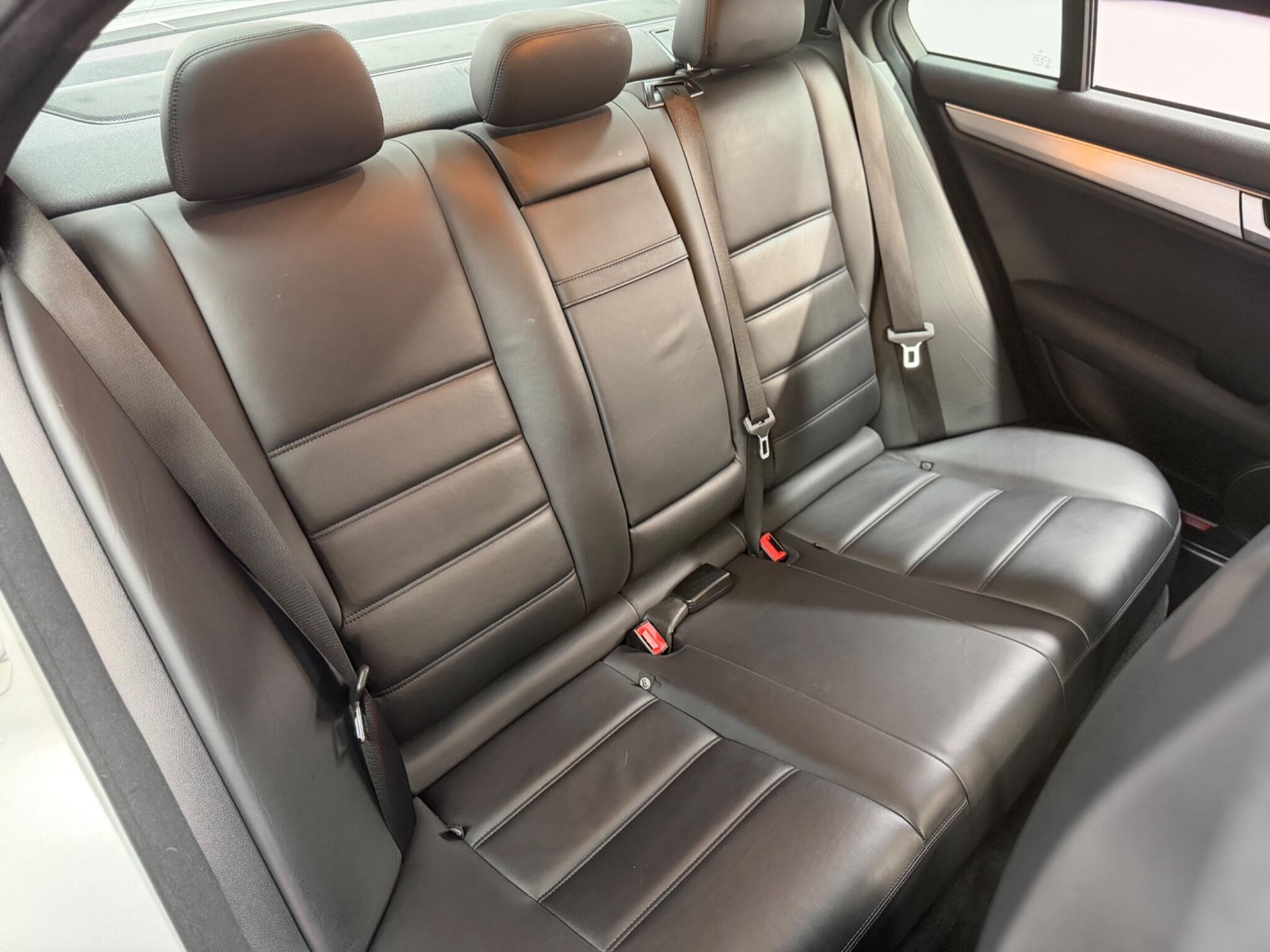 Mercedes-Benz C Class — image 17 of 32