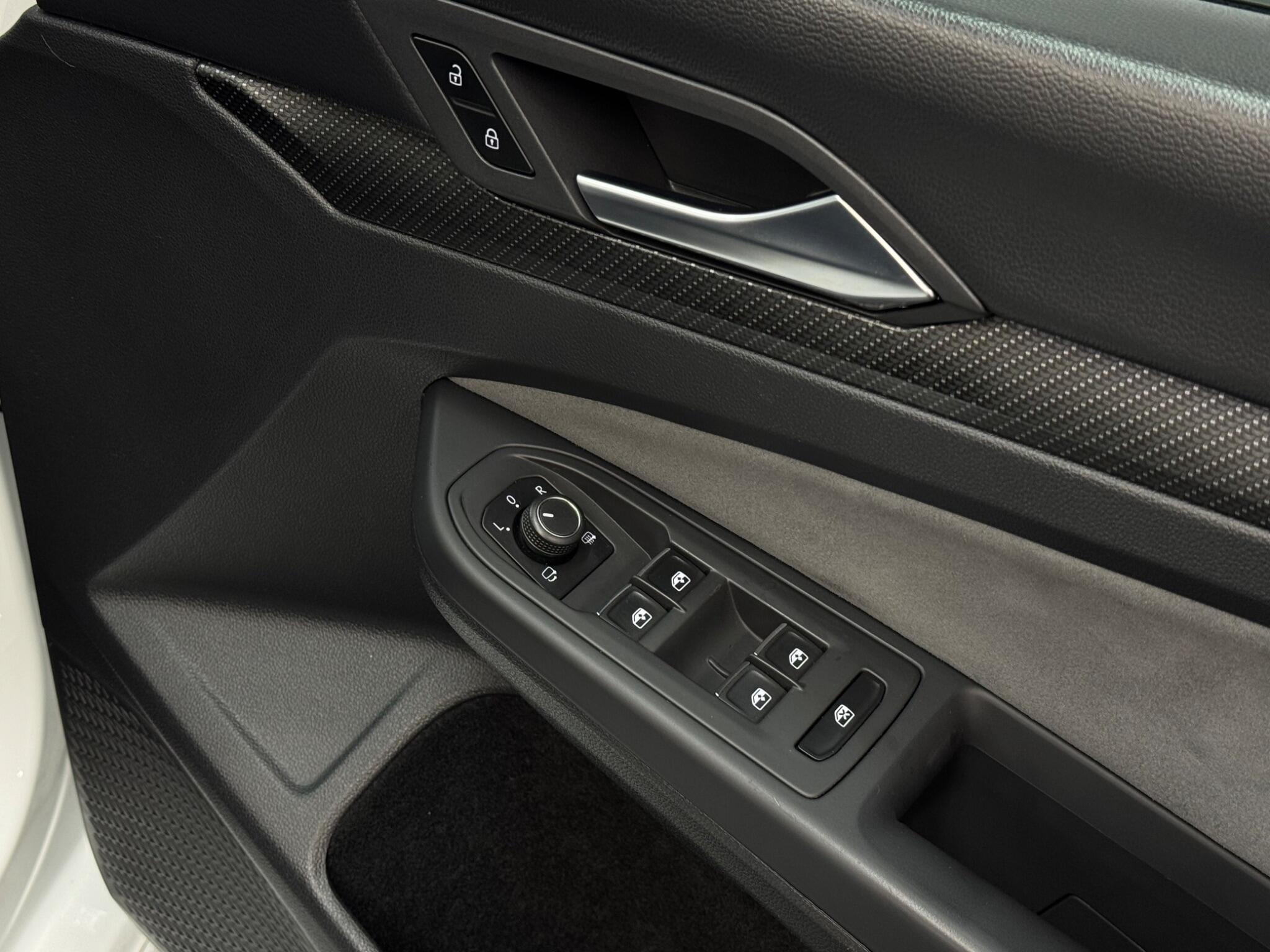 Volkswagen Golf — image 31 of 43