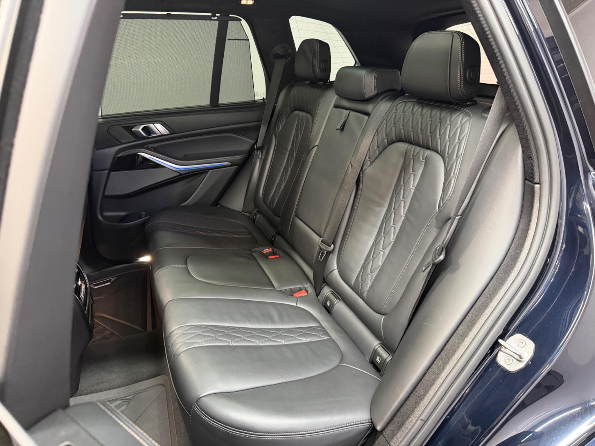BMW X5 — image 22 of 47