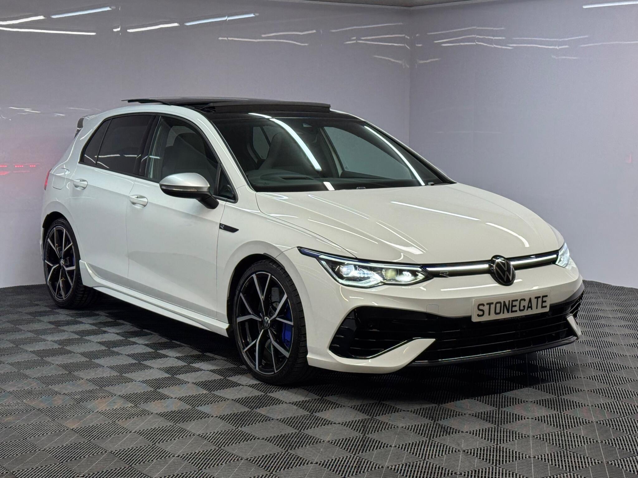 Volkswagen Golf — image 12 of 43