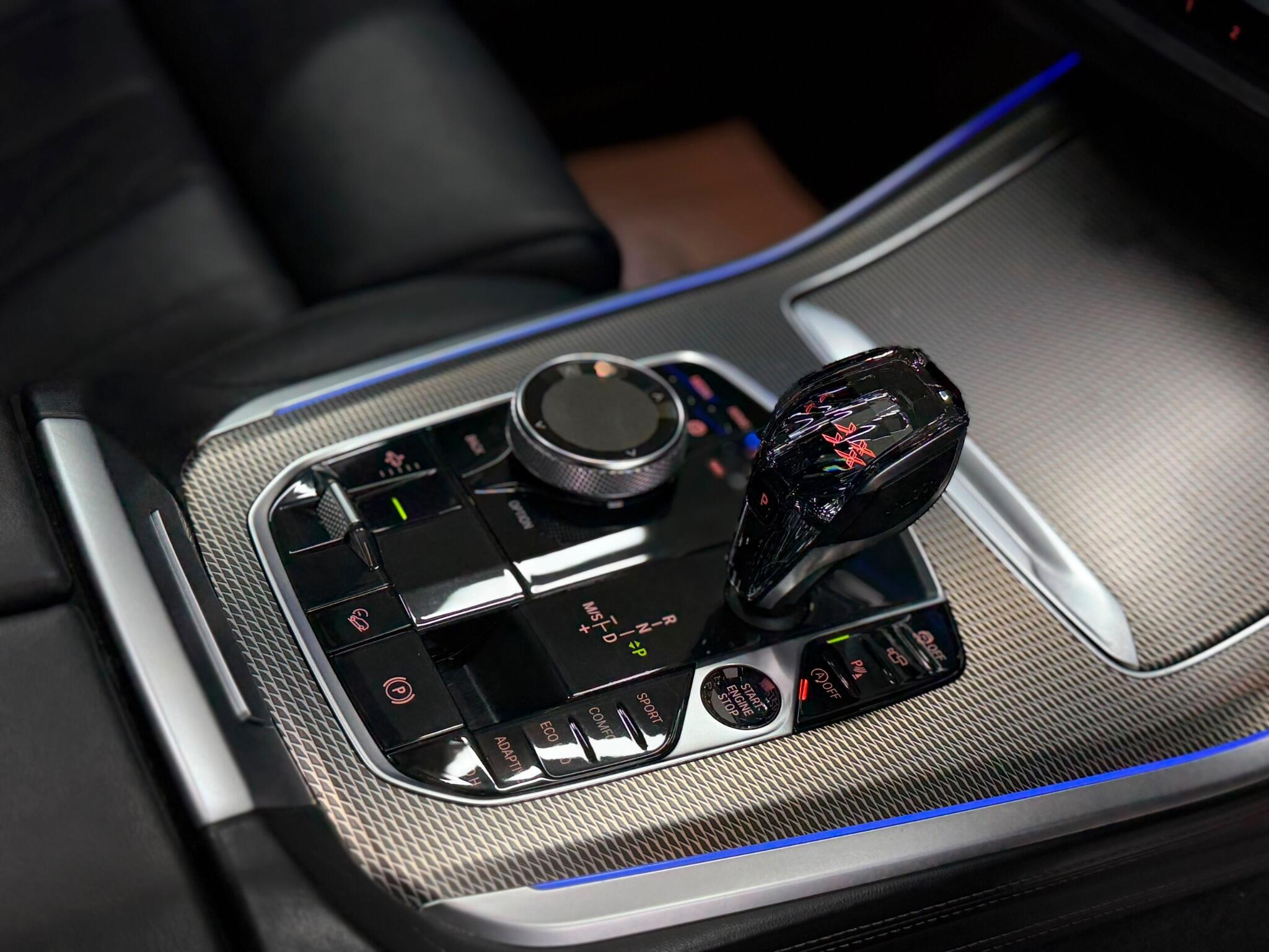 BMW X5 — image 16 of 30