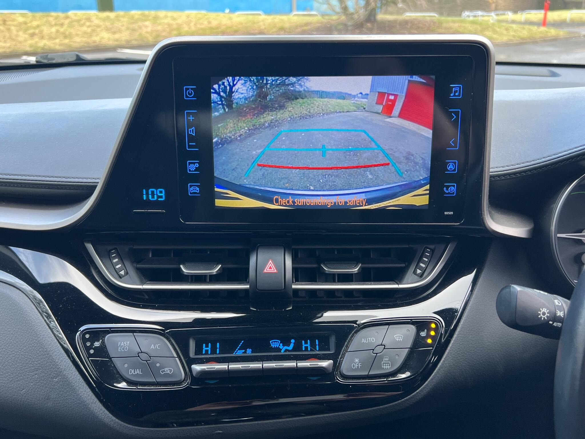 2018 Toyota C-HR 1.8 VVT-h Design SUV 5dr Petrol Hybrid CVT Euro 6 (s/s) (122 ps)