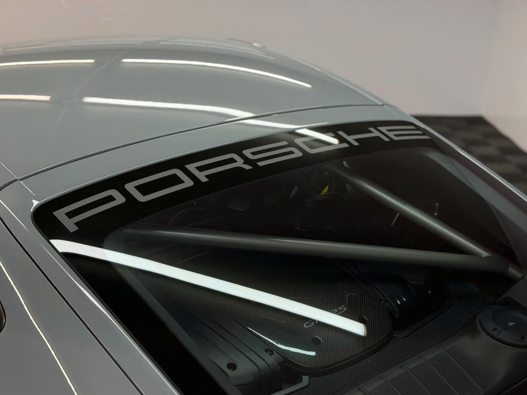 Porsche 718 Cayman — image 12 of 48