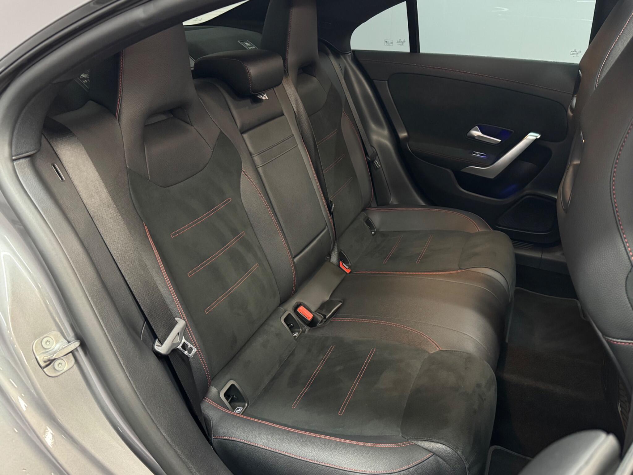 Mercedes-Benz CLA — image 21 of 49