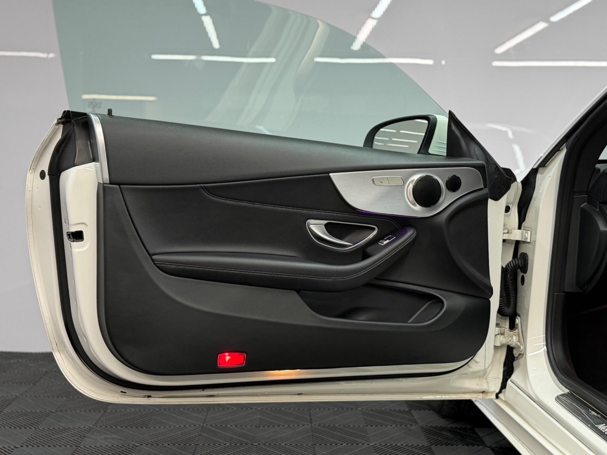 Mercedes-Benz C Class — image 24 of 25