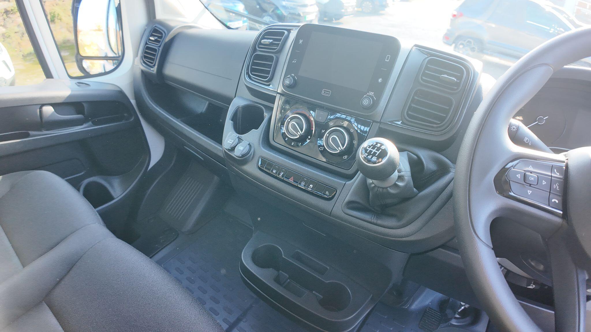 Vauxhall Movano 2.2 CDTi 3500 BiTurbo HD Prime Chassis Double Cab 4dr Diesel Manual L3 H1 Euro 6 (s/s) (140 ps)