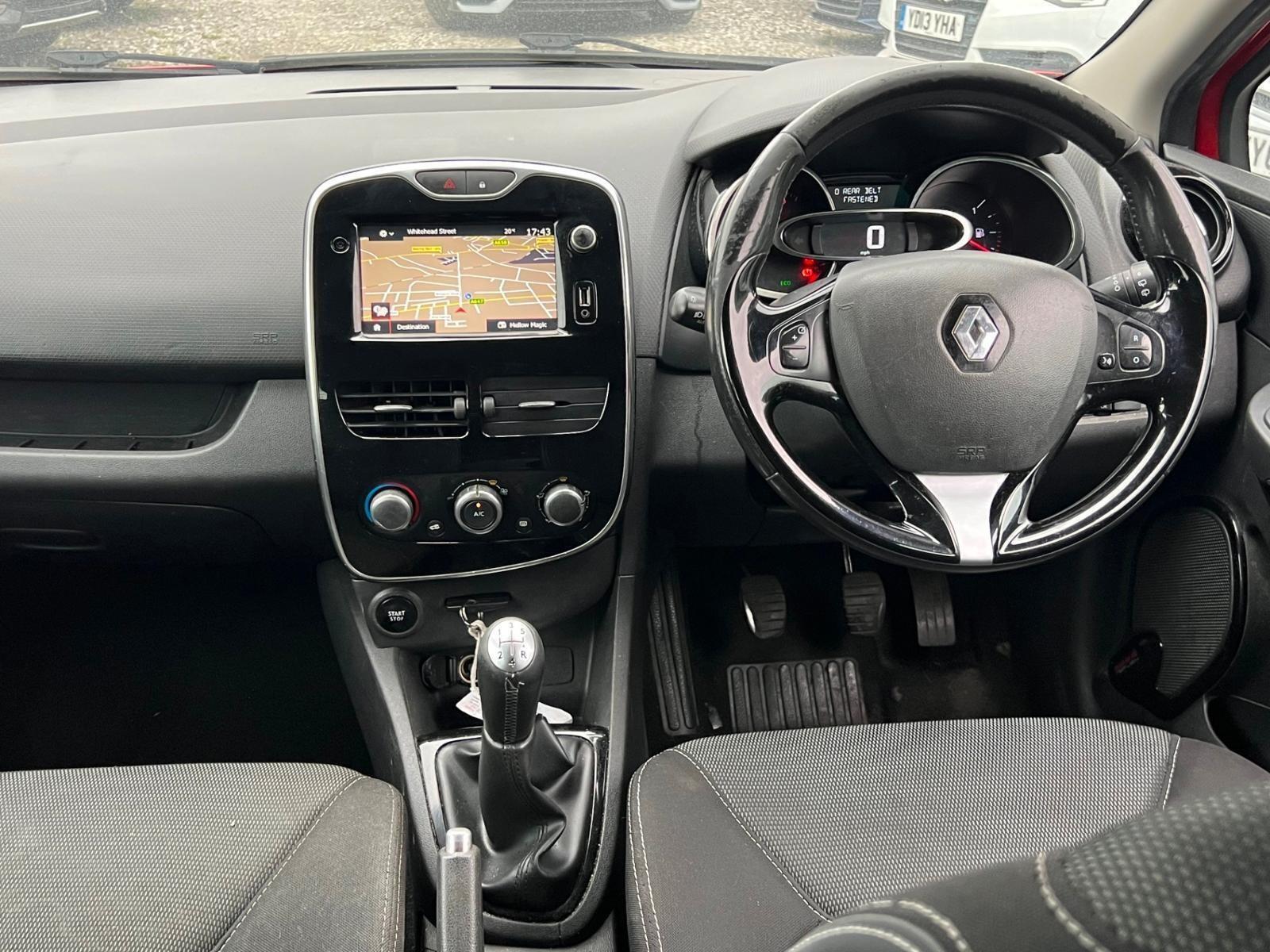 2016 Renault Clio 1.5 dCi Dynamique Nav Hatchback 5dr Diesel Manual Euro 6 (s/s) (90 ps)