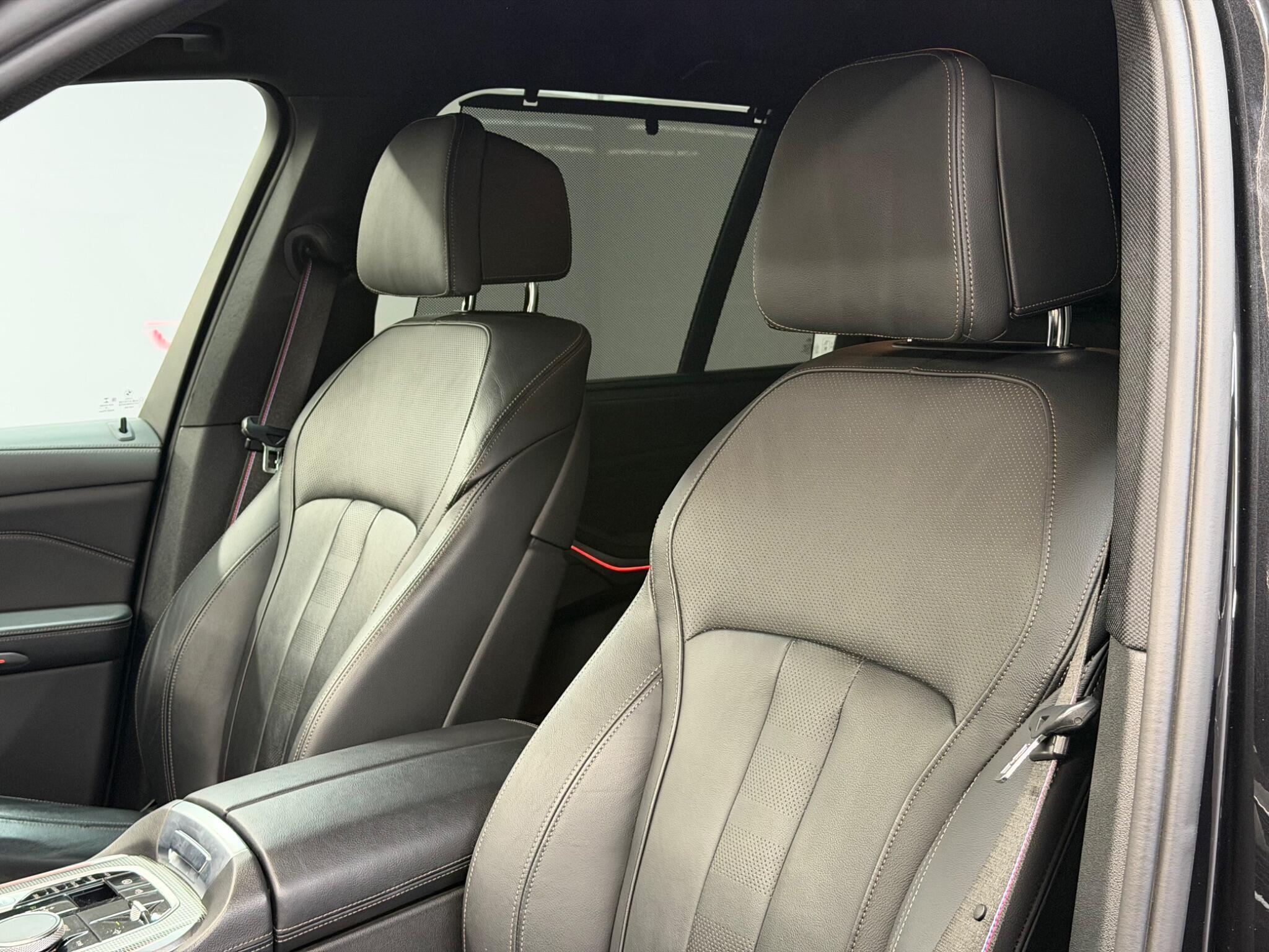 BMW X5 — image 18 of 39