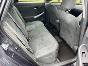 2011 Toyota Prius 1.8 VVT-h T Spirit Hatchback 5dr Petrol Hybrid CVT Euro 5 (s/s) (136 ps) - Image 4