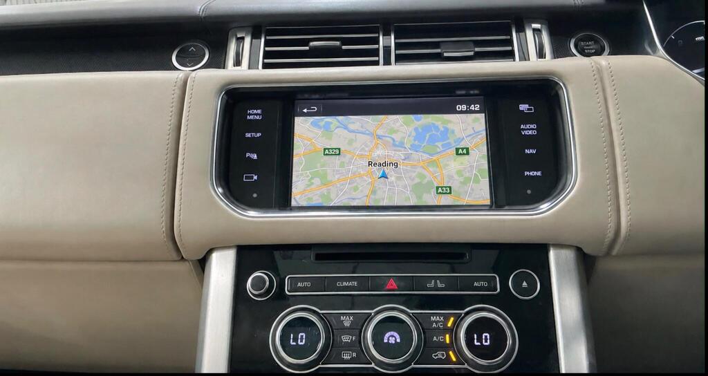 2014 Land Rover Range Rover — photo 23