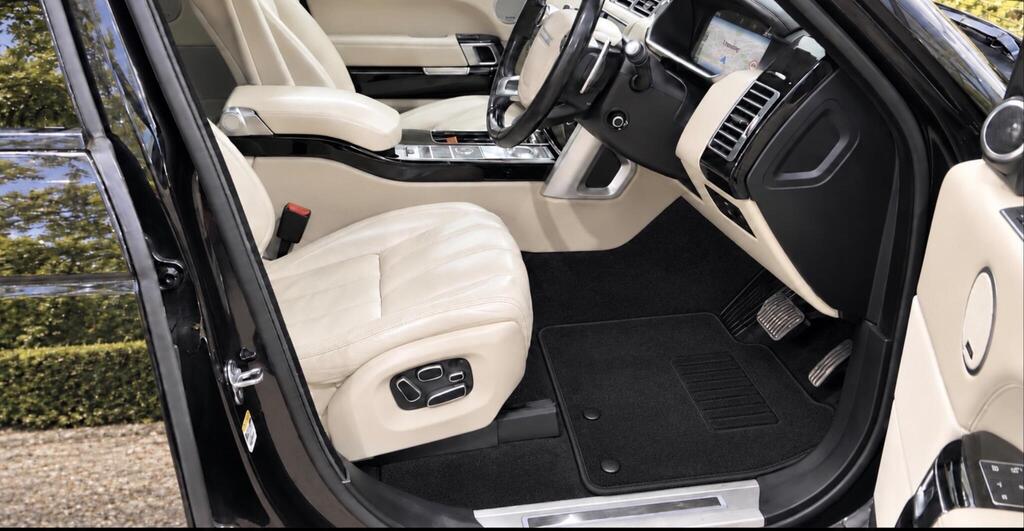 2014 Land Rover Range Rover — photo 14