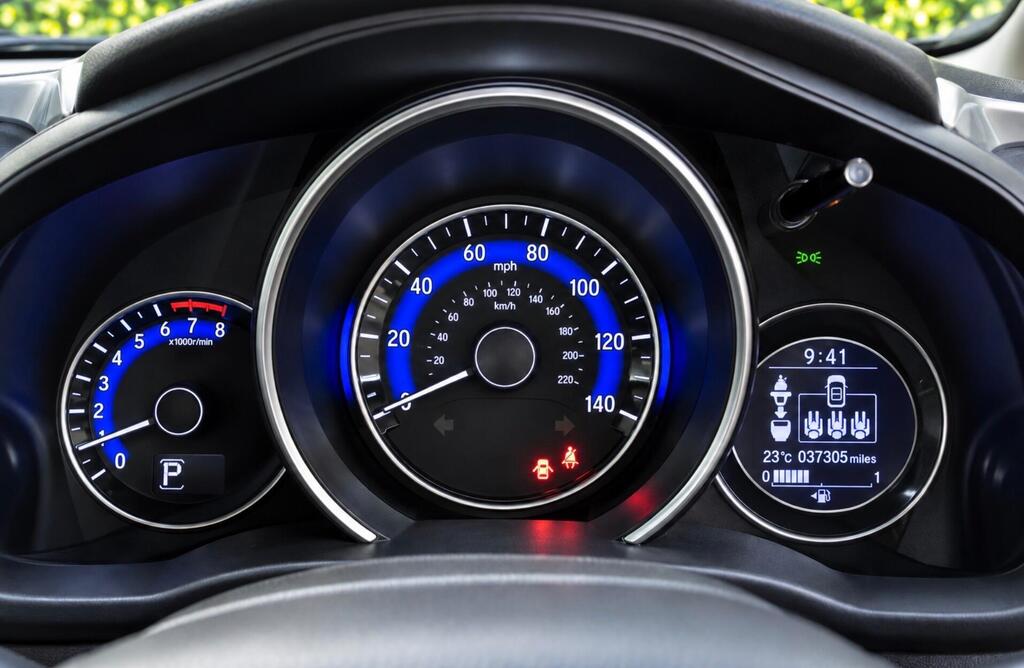 2016 Honda Jazz — photo 13