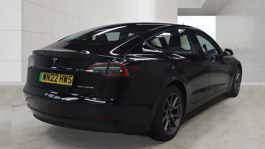 2022 Tesla Model 3 — photo 4