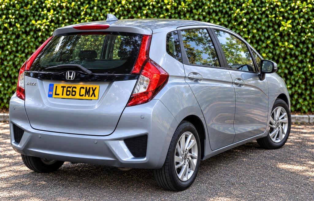 2016 Honda Jazz — photo 10