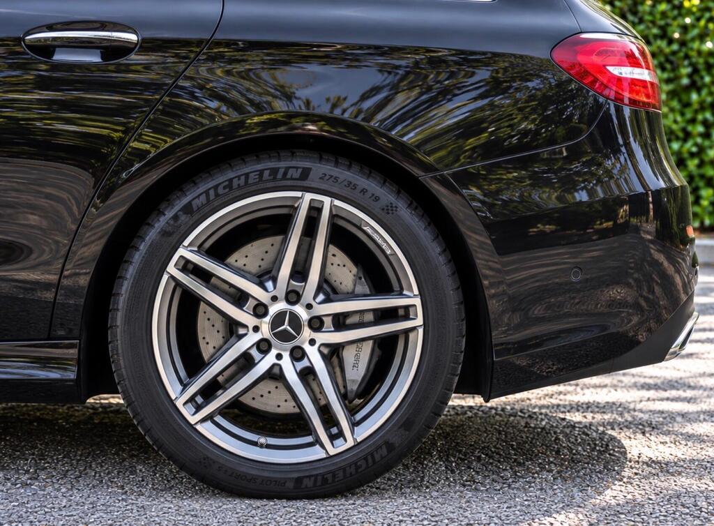 2017 Mercedes-Benz E Class — photo 20