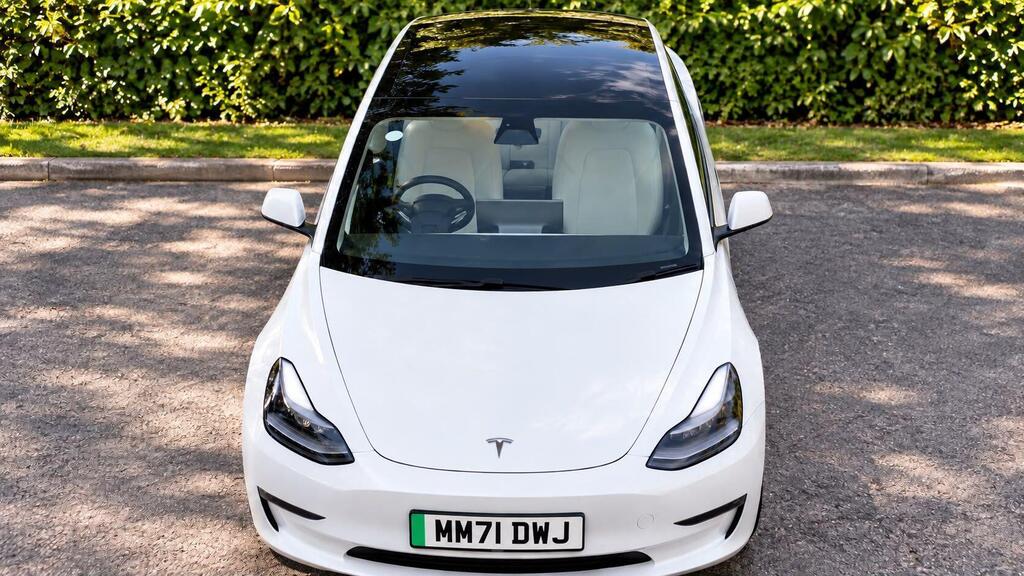 2022 Tesla Model 3 — photo 7