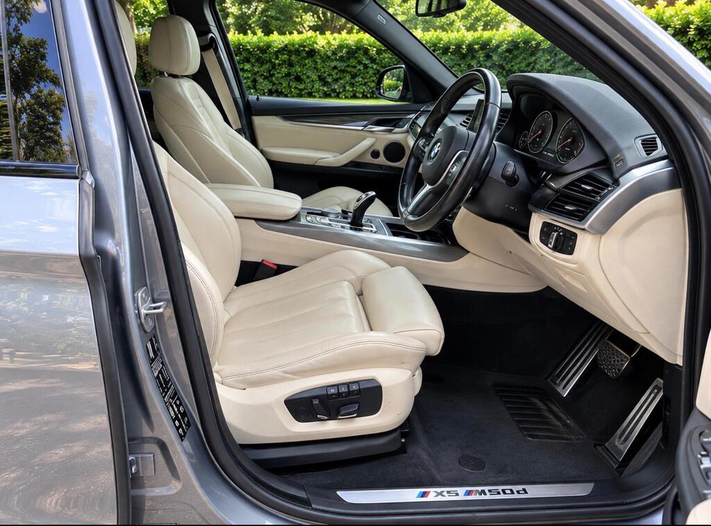 2017 BMW X5 — photo 12