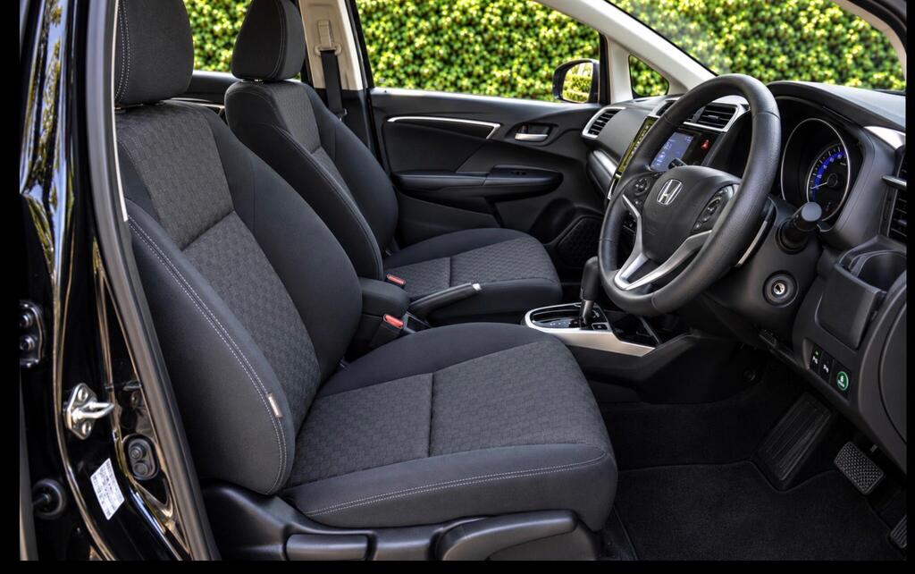 2016 Honda Jazz — photo 6