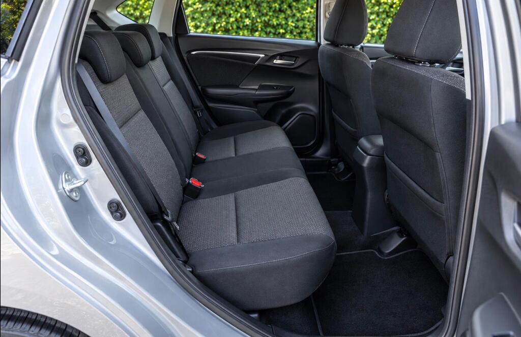 2016 Honda Jazz — photo 11