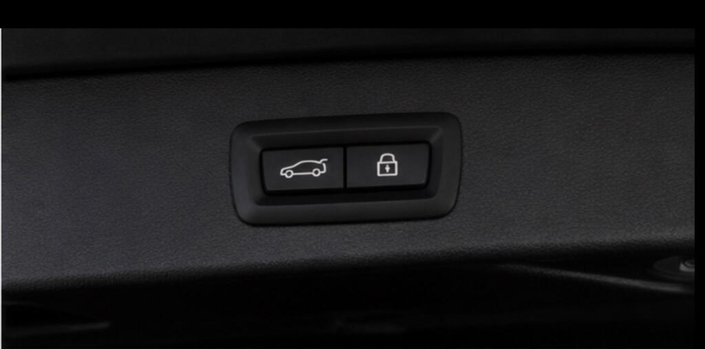 2017 BMW X5 — photo 30