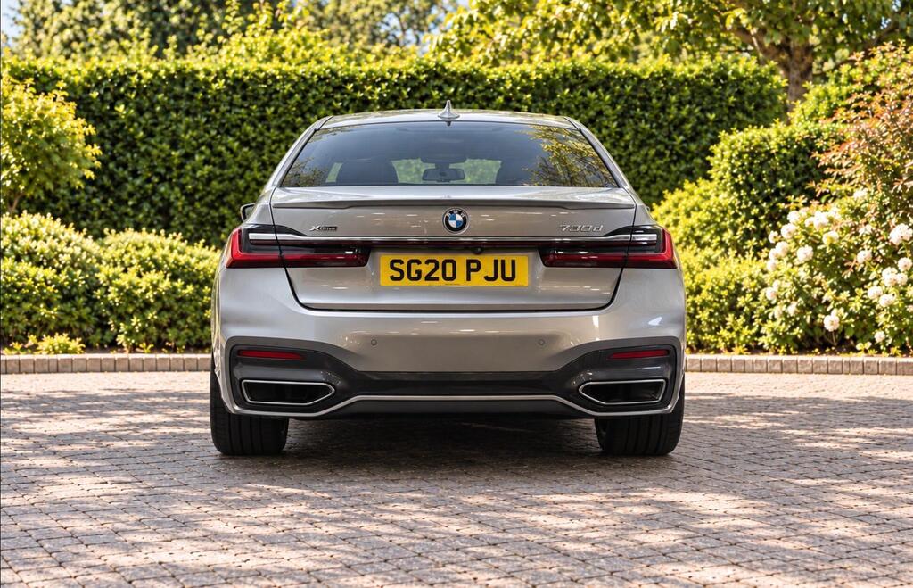 2020 BMW 7 Series — photo 4