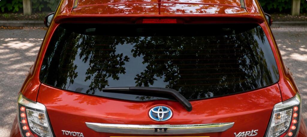 2013 Toyota Yaris — photo 20
