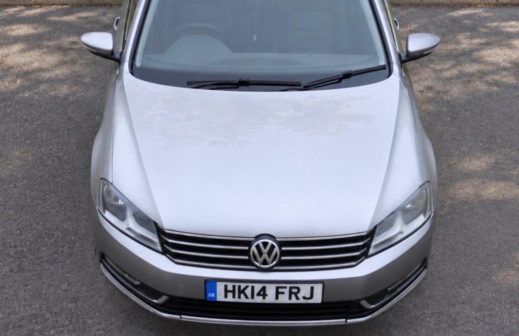 2014 Volkswagen Passat — photo 4