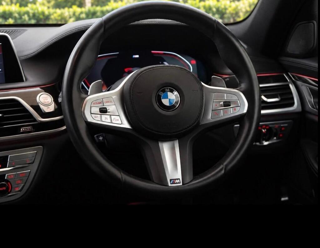 2020 BMW 7 Series — photo 27