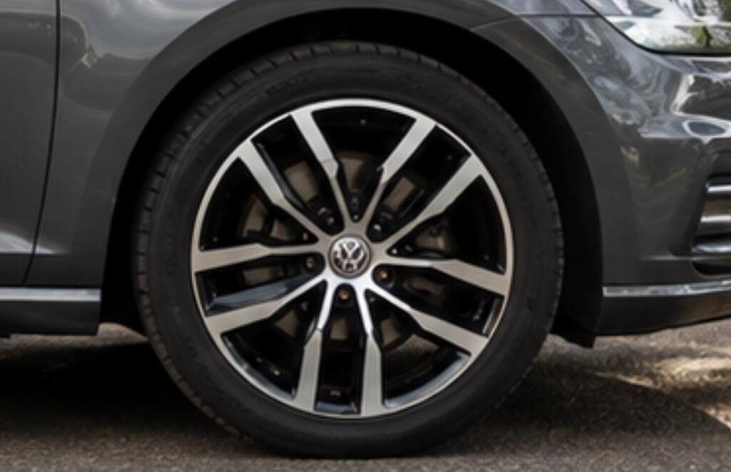 2017 Volkswagen Golf — photo 22