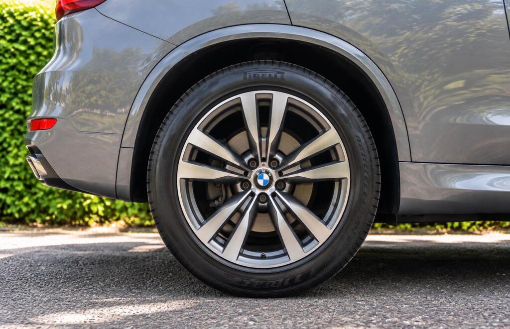 2017 BMW X5 — photo 19