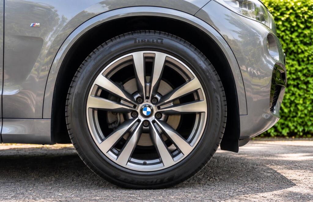 2017 BMW X5 — photo 18