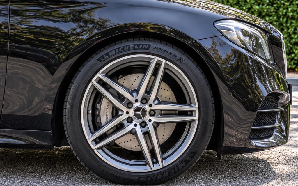 2017 Mercedes-Benz E Class — photo 17