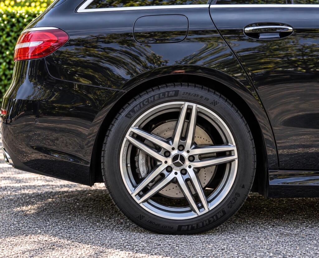 2017 Mercedes-Benz E Class — photo 18